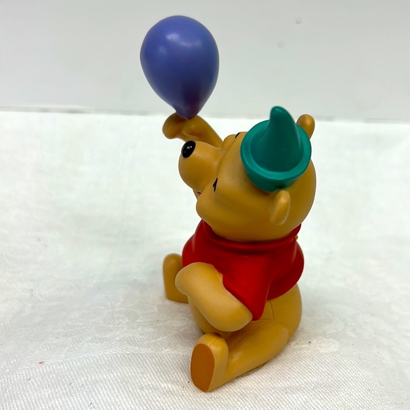 Vintage hand painted porcelain HappyBirthday Disney Winnie The Pooh figurine - Picture 2 of 8